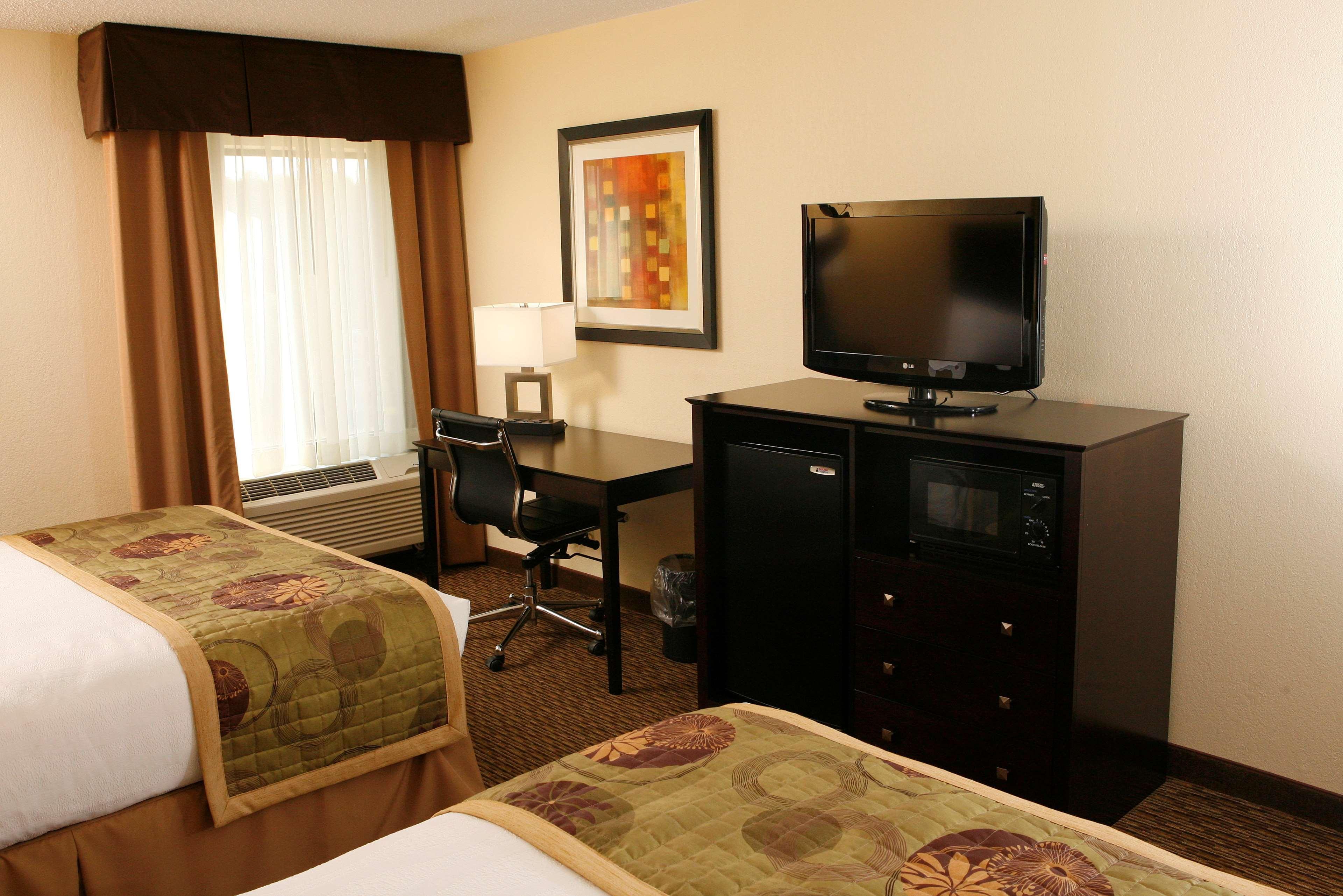 Best Western Plus Goldsboro Eksteriør billede