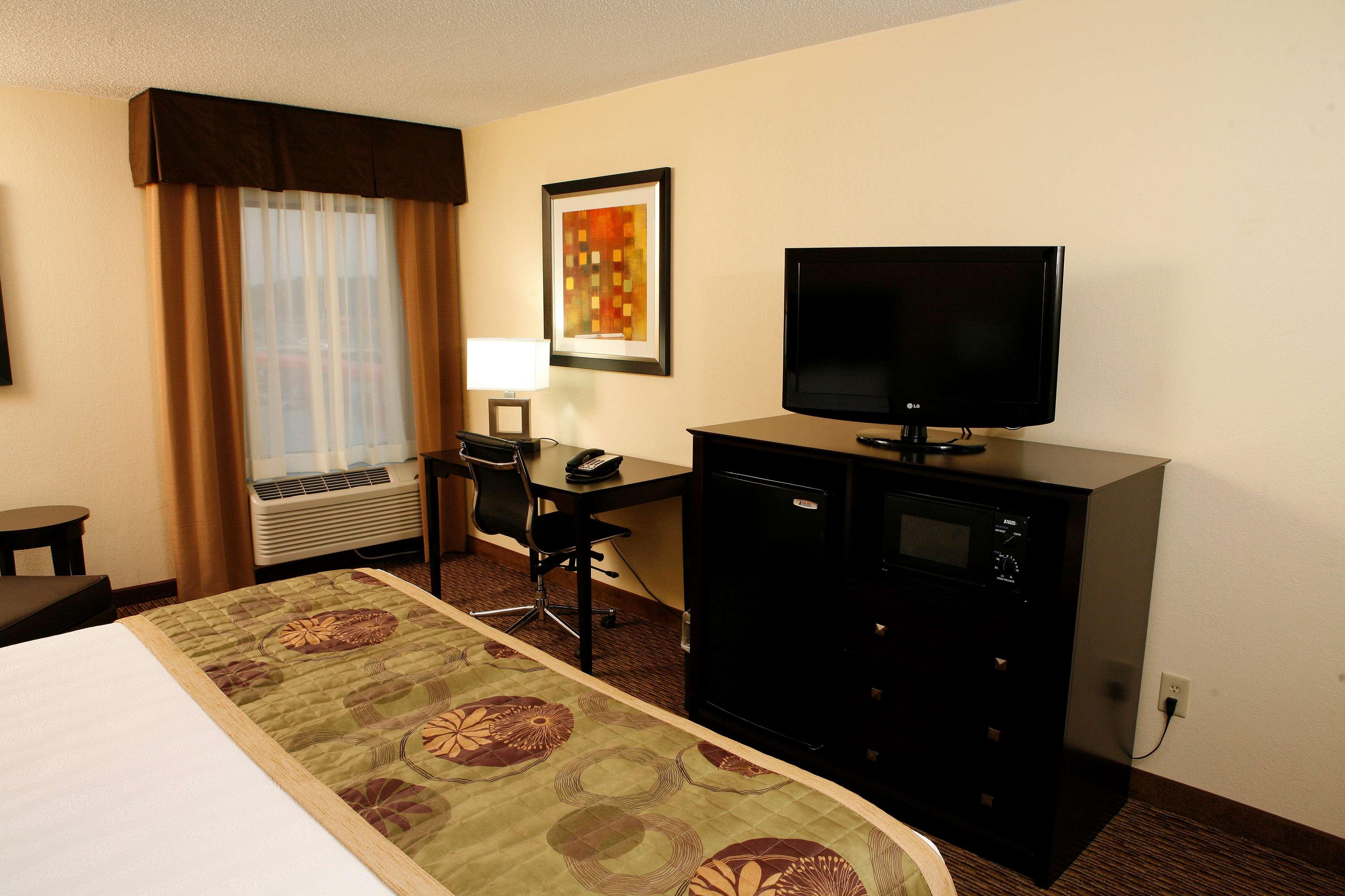Best Western Plus Goldsboro Eksteriør billede