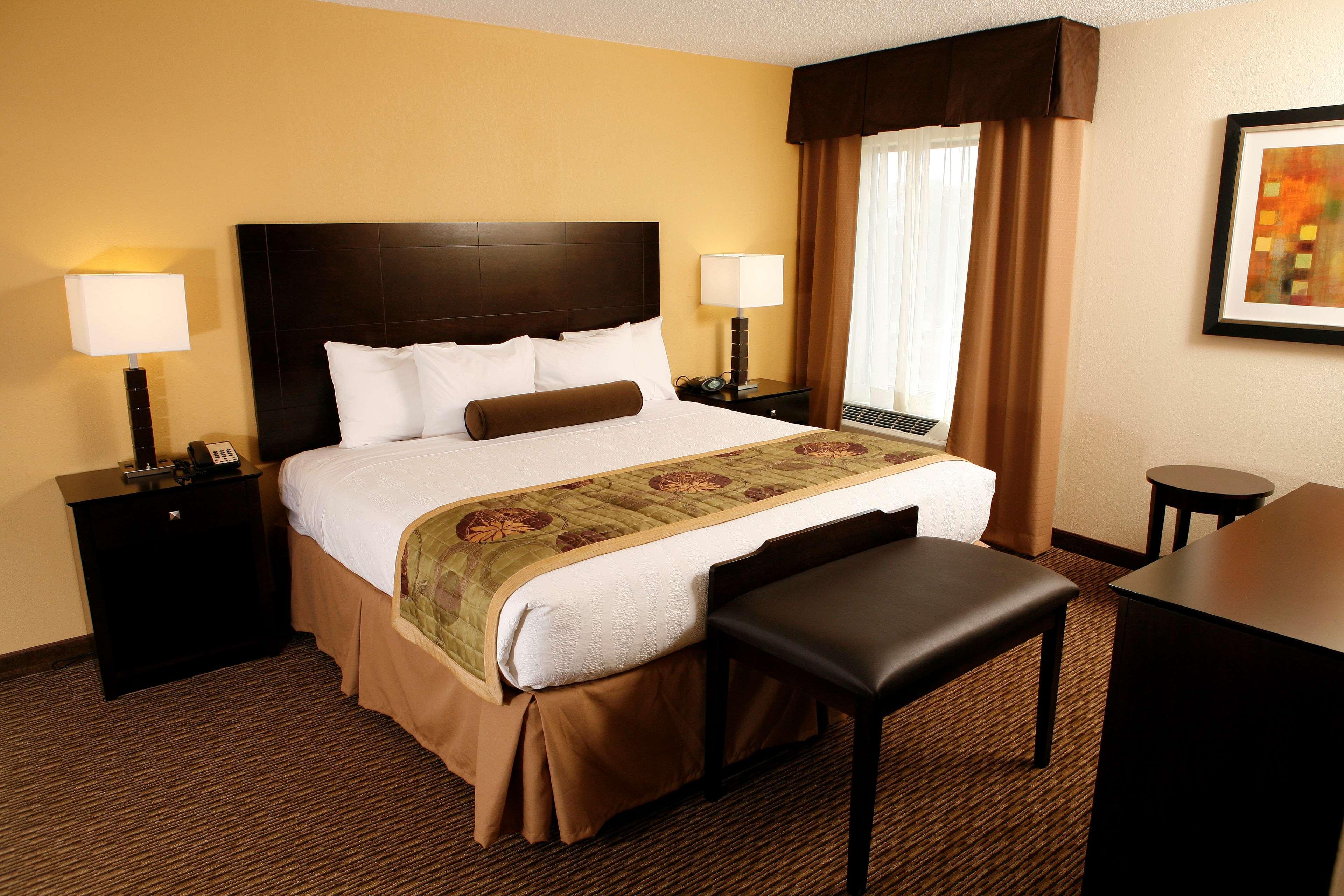 Best Western Plus Goldsboro Eksteriør billede